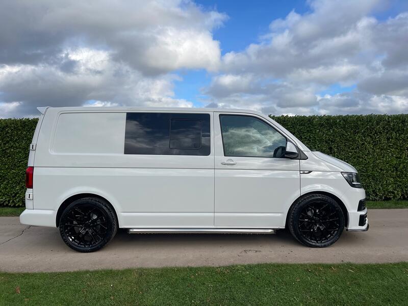 VOLKSWAGEN TRANSPORTER